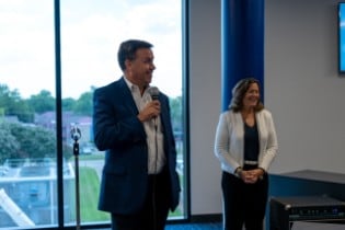 Elena Ford Visits New Customer Contact Center